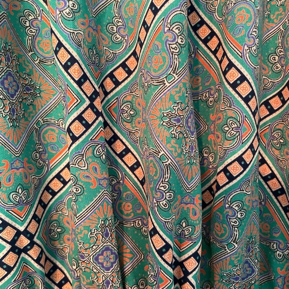 Supreme summer halter dress - Picture 2 of 3